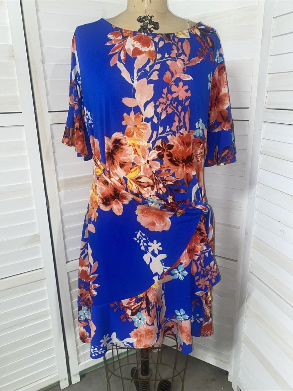 Beige By ECI Women’s Multicolor Floral Long Sleeve Maxi Wrap Dress Sz Large